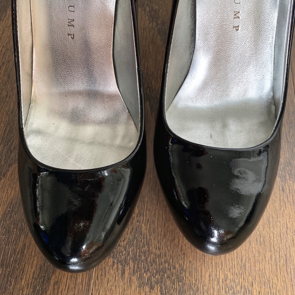 Ivanka Trump Black Patent Pumps - Picture 3 of 5